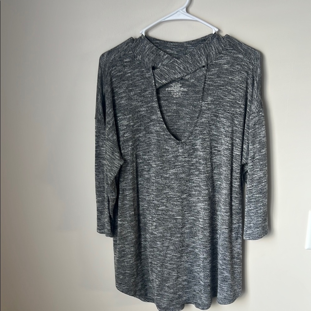 24/7 Maurices Women’s 3/4 Sleeve Pullover (Color: Grey) (Size: 1X)
